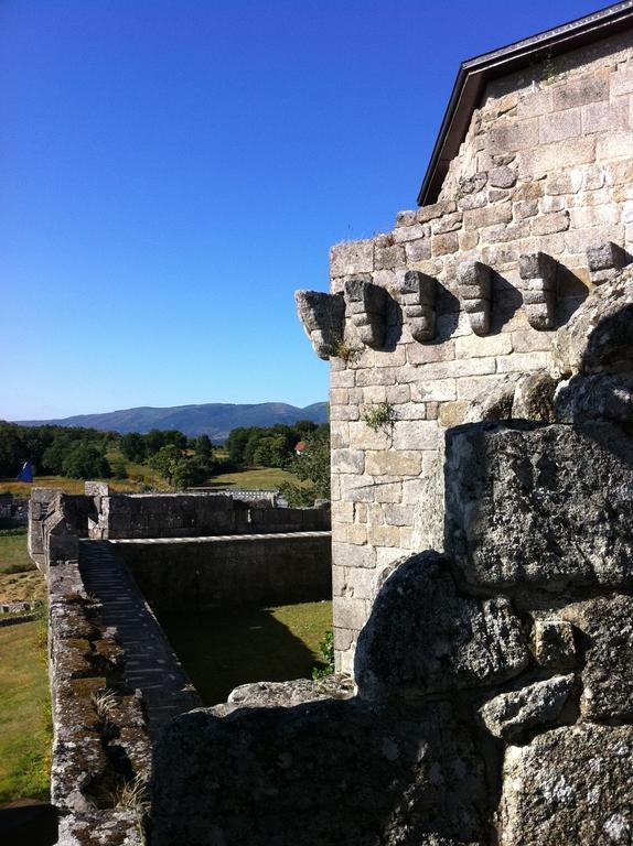 Hotel Monumento Castelo De Maceda Стая снимка